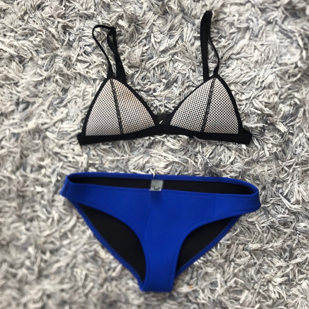 Bikini set!